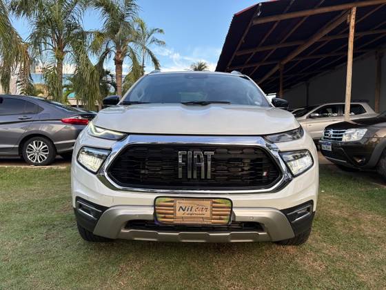 FIAT TORO 2.0 16V TURBO DIESEL VOLCANO 4WD AT9 FIAT TORO 2.0 16V TURBO DIESEL VOLCANO 4WD AT9